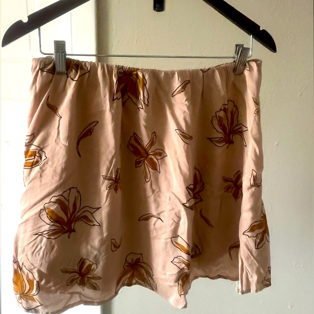Women’s wishlist- floral flare skirt (l)- neutral tones- mini skirt length